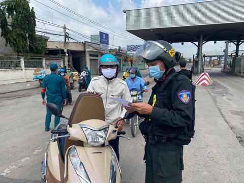Dịch COVID ngày 8-7: Khánh Hòa áp dụng Chỉ thị 16 ở TP Nha Trang và 2 huyện từ ngày mai - Ảnh 12. Dịch COVID ngày 8-7: Khánh Hòa áp dụng Chỉ thị 16 ở TP Nha Trang và 2 huyện từ ngày mai - Ảnh 12.