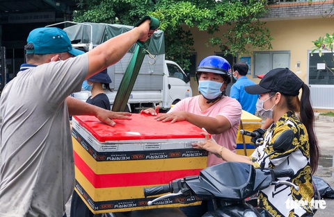 ‘Ăn cá ba sa, Sài Gòn mau hết dịch nha!’ - Ảnh 6. ‘Ăn cá ba sa, Sài Gòn mau hết dịch nha!’ - Ảnh 6.