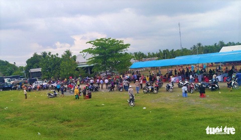 Người miền Tây đổ về quê trước giờ TP.HCM giãn cách xã hội - Ảnh 2. Người miền Tây đổ về quê trước giờ TP.HCM giãn cách xã hội - Ảnh 2.