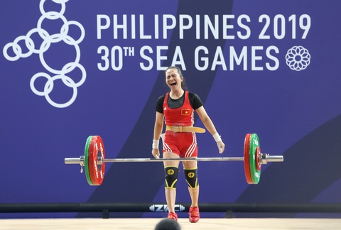 Ai trả vé đến Olympic cho Huyền? - Ảnh 1. Ai trả vé đến Olympic cho Huyền? - Ảnh 1.