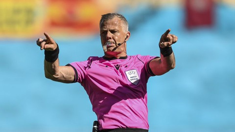 Trọng tài Hà Lan Bjorn Kuipers bắt chính trận chung kết Ý - Anh - Ảnh 1. Trọng tài Hà Lan Bjorn Kuipers bắt chính trận chung kết Ý - Anh - Ảnh 1.