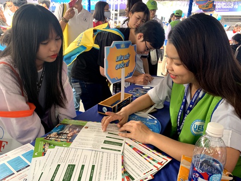Đại học Kinh tế - luật công bố điểm chuẩn ưu tiên xét tuyển - Ảnh 1. Đại học Kinh tế - luật công bố điểm chuẩn ưu tiên xét tuyển - Ảnh 1.