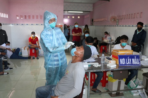 Đà Nẵng cho tắm biển và thể thao trong nhà, vẫn cách ly 21 ngày người từ vùng dịch - Ảnh 2. Đà Nẵng cho tắm biển và thể thao trong nhà, vẫn cách ly 21 ngày người từ vùng dịch - Ảnh 2.