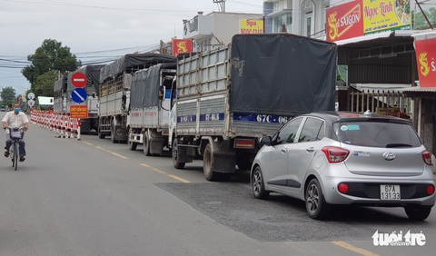 1 tài xế đến xét nghiệm dương tính COVID-19, dính theo 5 người khác - Ảnh 1. 1 tài xế đến xét nghiệm dương tính COVID-19, dính theo 5 người khác - Ảnh 1.