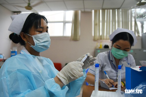 Phong tỏa tạm thời khoa nội tiết Bệnh viện Đa khoa Đồng Nai do bác sĩ mắc COVID-19 - Ảnh 1. Phong tỏa tạm thời khoa nội tiết Bệnh viện Đa khoa Đồng Nai do bác sĩ mắc COVID-19 - Ảnh 1.