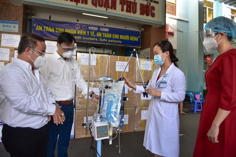 Góp thiết bị đánh thần tốc COVID-19 - Ảnh 1. Góp thiết bị đánh thần tốc COVID-19 - Ảnh 1.
