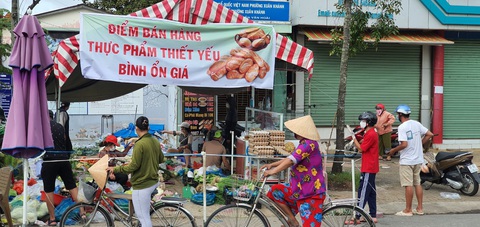Cần Thơ khuyến khích ngân hàng, đăng kiểm, công chứng hoạt động 3 tại chỗ - Ảnh 1. Cần Thơ khuyến khích ngân hàng, đăng kiểm, công chứng hoạt động 3 tại chỗ - Ảnh 1.