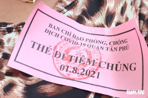 TP.HCM: Bắt đầu tiêm vắc xin cho người nhà thành viên chống dịch - Ảnh 5. TP.HCM: Bắt đầu tiêm vắc xin cho người nhà thành viên chống dịch - Ảnh 5.