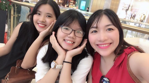 Mùa vàng của cô giáo dạy văn - Ảnh 5. Mùa vàng của cô giáo dạy văn - Ảnh 5.