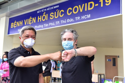 TP.HCM: Gần 3.500 bệnh nhân xuất viện trong 1 ngày, không có ổ dịch mới - Ảnh 1. TP.HCM: Gần 3.500 bệnh nhân xuất viện trong 1 ngày, không có ổ dịch mới - Ảnh 1.