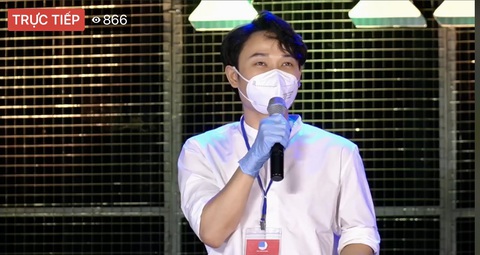 Bác sĩ, nghệ sĩ livestream chia sẻ với công chúng qua chương trình Thành phố 18h - Ảnh 6. Bác sĩ, nghệ sĩ livestream chia sẻ với công chúng qua chương trình Thành phố 18h - Ảnh 6.