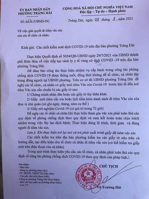 Đồng Nai nói dân đi tiêm vắc xin mà chính quyền cơ sở bắt xét nghiệm là sai - Ảnh 1. Đồng Nai nói dân đi tiêm vắc xin mà chính quyền cơ sở bắt xét nghiệm là sai - Ảnh 1.