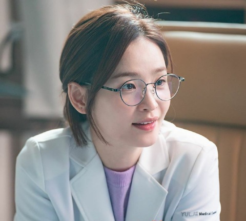 Hospital Playlist chữa lành cảm xúc về những bác sĩ tài hoa và đức độ - Ảnh 3. Hospital Playlist chữa lành cảm xúc về những bác sĩ tài hoa và đức độ - Ảnh 3.