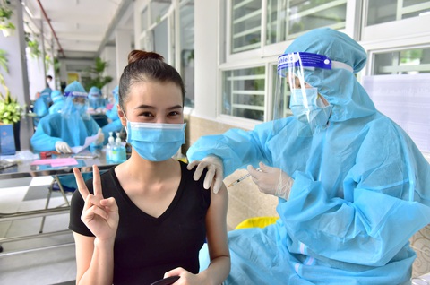 Ngày 11-8: Số ca mắc mới ở TP.HCM và Hà Nội đều giảm - Ảnh 1. Ngày 11-8: Số ca mắc mới ở TP.HCM và Hà Nội đều giảm - Ảnh 1.