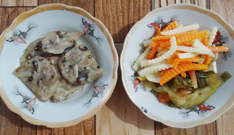 Canh tập tàng, chả da đầu heo, cá đồng chiên... má làm ngày buộc chân bó gối - Ảnh 4. Canh tập tàng, chả da đầu heo, cá đồng chiên... má làm ngày buộc chân bó gối - Ảnh 4.