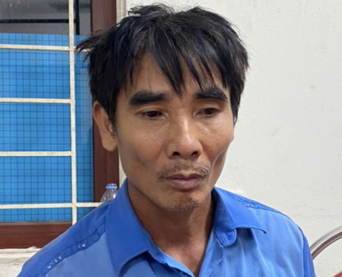 Bắt được kẻ cầm dao truy sát vợ chồng hàng xóm làm 2 người thương vong - Ảnh 1. Bắt được kẻ cầm dao truy sát vợ chồng hàng xóm làm 2 người thương vong - Ảnh 1.