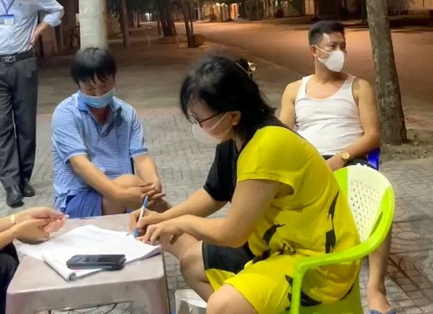 Phạt cùng lắm là 50 triệu: Có 2 nhân viên cấp sở - Ảnh 2. Phạt cùng lắm là 50 triệu: Có 2 nhân viên cấp sở - Ảnh 2.