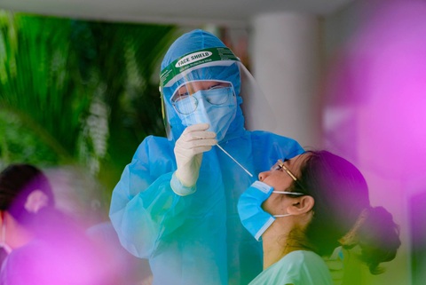 Hà Nội: Ngã chấn thương đầu, đi cấp cứu phát hiện mắc COVID-19 - Ảnh 1. Hà Nội: Ngã chấn thương đầu, đi cấp cứu phát hiện mắc COVID-19 - Ảnh 1.