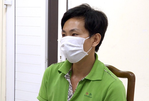 Bắt thêm 11 người đường dây làm giả phiếu xét nghiệm COVID-19 cho công nhân - Ảnh 2. Bắt thêm 11 người đường dây làm giả phiếu xét nghiệm COVID-19 cho công nhân - Ảnh 2.