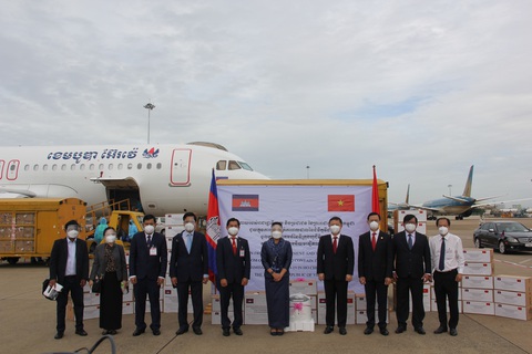 TP.HCM đang tích cực tìm nguồn cung thuốc điều trị COVID-19 từ quốc tế - Ảnh 1. TP.HCM đang tích cực tìm nguồn cung thuốc điều trị COVID-19 từ quốc tế - Ảnh 1.
