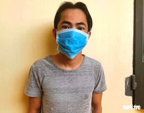 Khởi tố thêm hai nghi phạm vụ ném bom xăng vào nhà cán bộ công an - Ảnh 2. Khởi tố thêm hai nghi phạm vụ ném bom xăng vào nhà cán bộ công an - Ảnh 2.