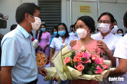 Hàng trăm y bác sĩ miền Trung, Tây Nguyên đi TP.HCM cứu bệnh nhân COVID-19 - Ảnh 4. Hàng trăm y bác sĩ miền Trung, Tây Nguyên đi TP.HCM cứu bệnh nhân COVID-19 - Ảnh 4.