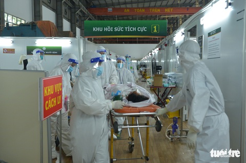 Trung tâm hồi sức BV Bạch Mai tại TP.HCM chữa trị những bệnh nhân đầu tiên - Ảnh 1. Trung tâm hồi sức BV Bạch Mai tại TP.HCM chữa trị những bệnh nhân đầu tiên - Ảnh 1.