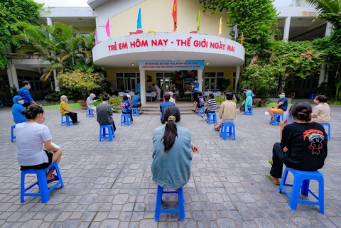 Hà Nội thêm 4 ca COVID-19, xét nghiệm cộng đồng gần 73.000 mẫu, 8 mẫu dương tính - Ảnh 1. Hà Nội thêm 4 ca COVID-19, xét nghiệm cộng đồng gần 73.000 mẫu, 8 mẫu dương tính - Ảnh 1.