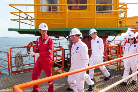Hành động để tái tạo văn hóa dầu khí - Ảnh 2. Hành động để tái tạo văn hóa dầu khí - Ảnh 2.