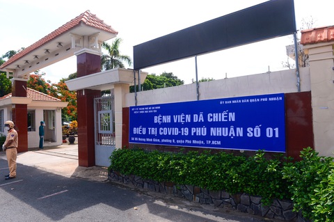 Chuyển Trường THPT Phú Nhuận thành bệnh viện dã chiến 350 giường - Ảnh 1. Chuyển Trường THPT Phú Nhuận thành bệnh viện dã chiến 350 giường - Ảnh 1.