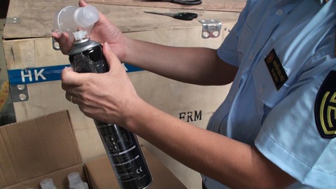 Kit xét nghiệm, bình tạo oxy nhập lậu từ Trung Quốc vào đến tận TP.HCM - Ảnh 2. Kit xét nghiệm, bình tạo oxy nhập lậu từ Trung Quốc vào đến tận TP.HCM - Ảnh 2.