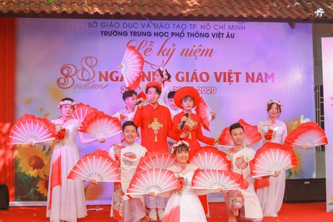 Ba công thức giáo dục toàn diện ấn tượng của trường THPT Việt Âu - Ảnh 2. Ba công thức giáo dục toàn diện ấn tượng của trường THPT Việt Âu - Ảnh 2.