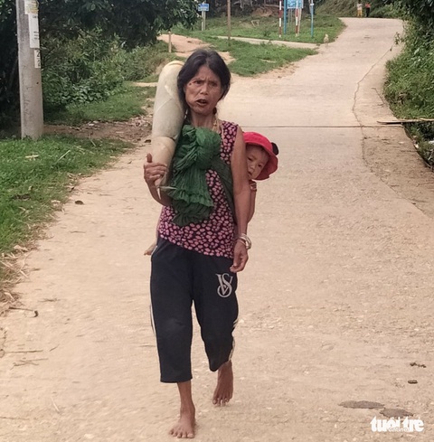 ‘Bà con mình ăn rau rừng, để dành chuối, bí, măng… gửi về Đà Nẵng chống dịch’ - Ảnh 3. ‘Bà con mình ăn rau rừng, để dành chuối, bí, măng… gửi về Đà Nẵng chống dịch’ - Ảnh 3.