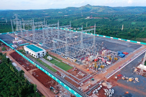 Đóng điện đường dây truyền tải 500kV cho dự án điện gió Ea Nam - Ảnh 6. Đóng điện đường dây truyền tải 500kV cho dự án điện gió Ea Nam - Ảnh 6.