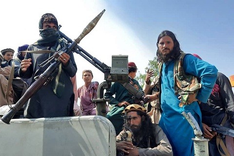 Tổng thống Afghanistan rời đất nước, Taliban đã kiểm soát dinh tổng thống - Ảnh 6. Tổng thống Afghanistan rời đất nước, Taliban đã kiểm soát dinh tổng thống - Ảnh 6.