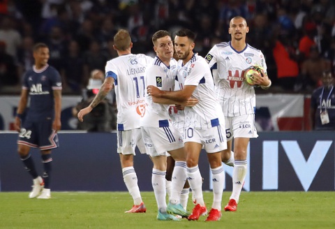Messi không đá, Mbappe tỏa sáng đưa PSG lên đầu bảng - Ảnh 4. Messi không đá, Mbappe tỏa sáng đưa PSG lên đầu bảng - Ảnh 4.