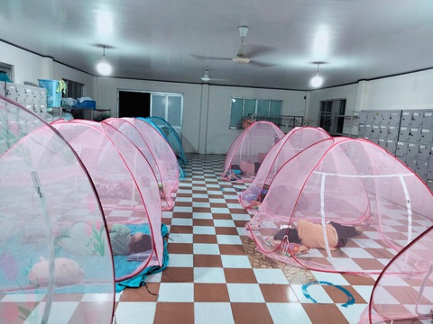 Doanh nghiệp muốn thí điểm thực hiện 2 tại chỗ, 1 vùng xanh - Ảnh 1. Doanh nghiệp muốn thí điểm thực hiện 2 tại chỗ, 1 vùng xanh - Ảnh 1.