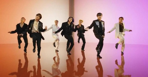 Billboard Hot 100: Bảng xếp hạng của thời gian? - Ảnh 1. Billboard Hot 100: Bảng xếp hạng của thời gian? - Ảnh 1.
