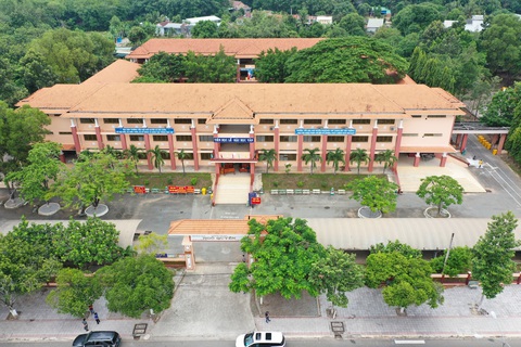 Cùng Tuổi Trẻ chống dịch COVID-19 hỗ trợ khu điều trị 500 giường tại điểm nóng Bình Dương - Ảnh 5. Cùng Tuổi Trẻ chống dịch COVID-19 hỗ trợ khu điều trị 500 giường tại điểm nóng Bình Dương - Ảnh 5.