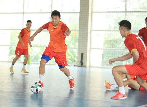 Đội tuyển futsal Việt Nam đưa 17 cầu thủ sang Tây Ban Nha tập huấn - Ảnh 1. Đội tuyển futsal Việt Nam đưa 17 cầu thủ sang Tây Ban Nha tập huấn - Ảnh 1.