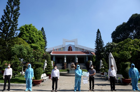 Quân đội sẽ lo khâm liệm, đưa người mất vì COVID-19 đi hỏa táng khi nhà đòn quá tải - Ảnh 3. Quân đội sẽ lo khâm liệm, đưa người mất vì COVID-19 đi hỏa táng khi nhà đòn quá tải - Ảnh 3.