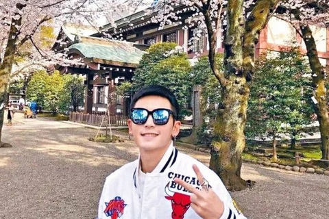 Nam diễn viên hotboy Trung Quốc rớt xuống vực sâu vì ảnh đào lại - Ảnh 2. Nam diễn viên hotboy Trung Quốc rớt xuống vực sâu vì ảnh đào lại - Ảnh 2.