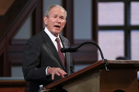 Cựu tổng thống George W. Bush lên tiếng về tình hình Afghanistan - Tuổi Trẻ  Online