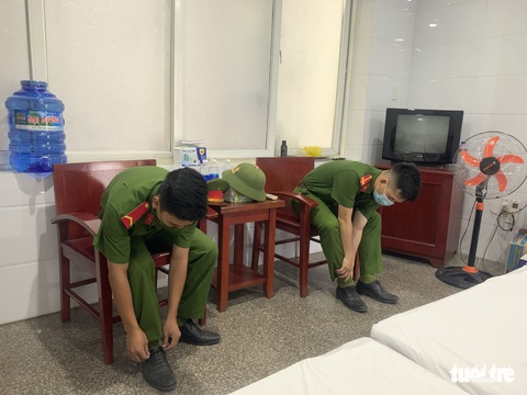 Khách sạn dành phòng nghỉ, nhà hàng nấu cơm ‘yêu thương gửi tuyến đầu - Ảnh 1. Khách sạn dành phòng nghỉ, nhà hàng nấu cơm ‘yêu thương gửi tuyến đầu - Ảnh 1.
