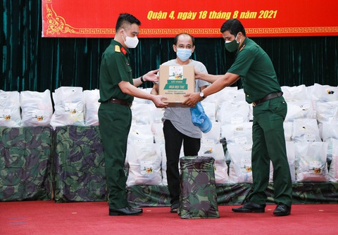 6.000 đơn hàng thiết yếu 0 đồng hỗ trợ người dân TP.HCM và 5 tỉnh vùng dịch - Ảnh 1. 6.000 đơn hàng thiết yếu 0 đồng hỗ trợ người dân TP.HCM và 5 tỉnh vùng dịch - Ảnh 1.