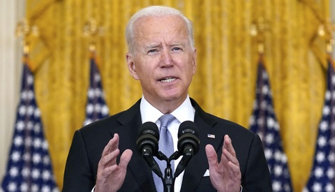 Tỉ lệ ủng hộ Tổng thống Biden rớt nhanh sau khi Kabul sụp đổ - Ảnh 1. Tỉ lệ ủng hộ Tổng thống Biden rớt nhanh sau khi Kabul sụp đổ - Ảnh 1.