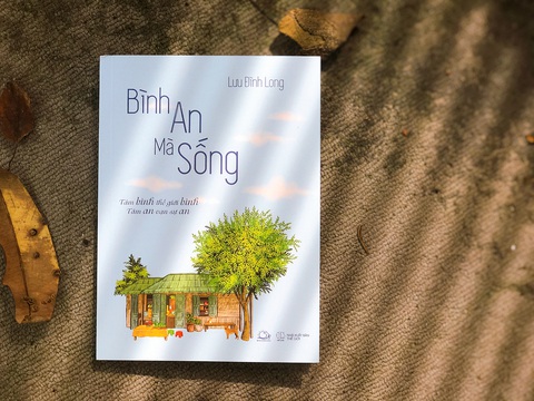 Trong bất an không tạo thêm bất an, lắng lại bên trong để thắp sáng bình an - Ảnh 1. Trong bất an không tạo thêm bất an, lắng lại bên trong để thắp sáng bình an - Ảnh 1.