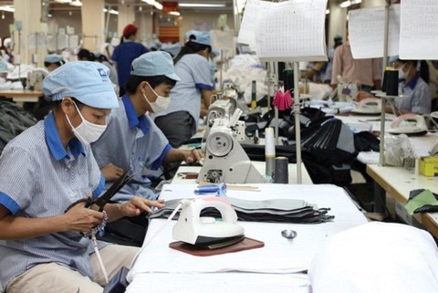 Dệt may: Khó khăn đè nặng nửa cuối năm - Ảnh 1. Dệt may: Khó khăn đè nặng nửa cuối năm - Ảnh 1.