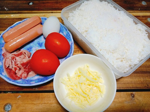 Món chuẩn Mom ngon không thể ngờ: Pizza cơm nguội - Ảnh 3. Món chuẩn Mom ngon không thể ngờ: Pizza cơm nguội - Ảnh 3.