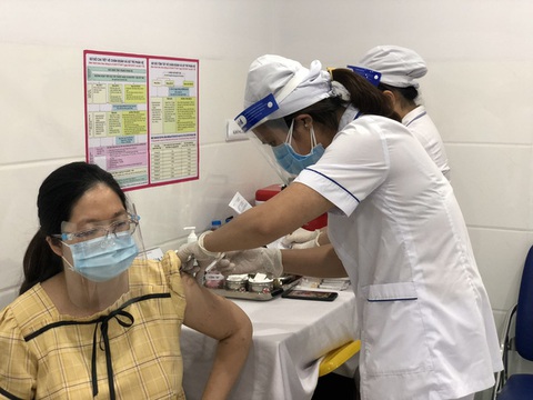 Viêm phổi do COVID-19 ở phụ nữ mang thai làm tăng nguy cơ sinh non, thai chậm phát triển... - Ảnh 1. Viêm phổi do COVID-19 ở phụ nữ mang thai làm tăng nguy cơ sinh non, thai chậm phát triển... - Ảnh 1.